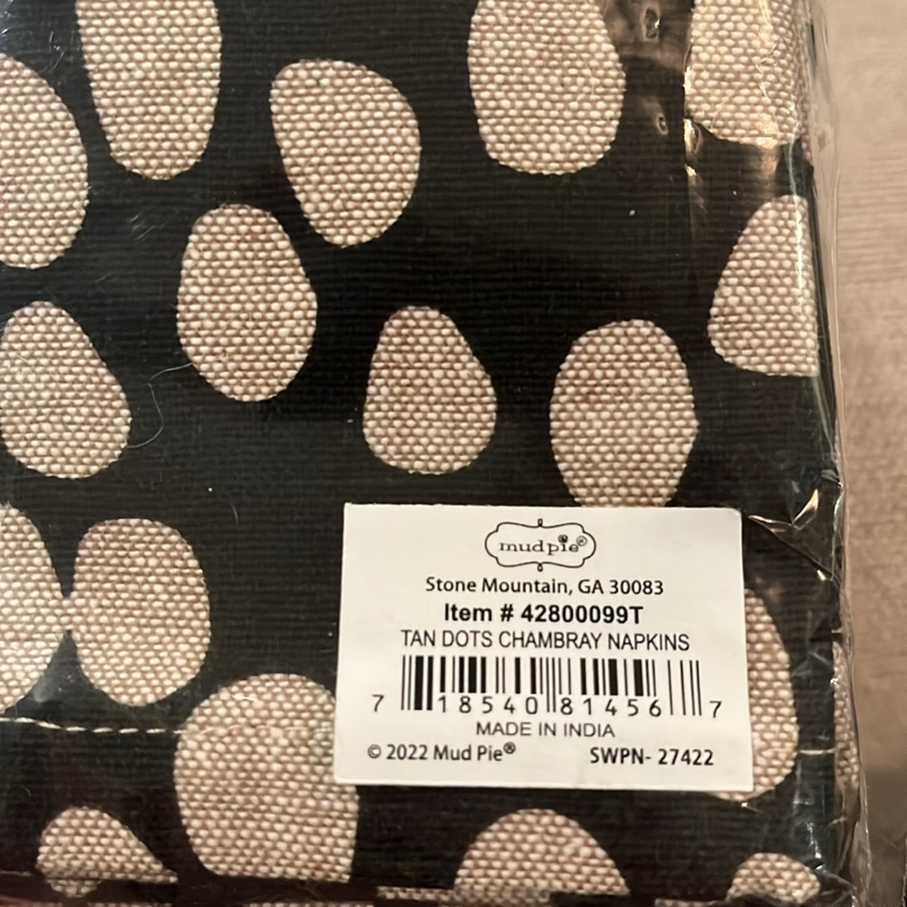 Mud Pie Black with Tan Dots Napkin Set (Four)/NWT - Picture 5 of 6